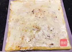 Illustration of how to make chive and meat floss cake rolls 14