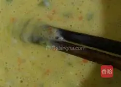 Onion Ring Egg Pancake Recipe Illustration 4