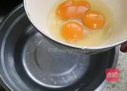 Oil-free Illustration of how to make 6-inch sponge cake 3