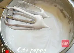 Illustration of how to make chiffon cake 17
