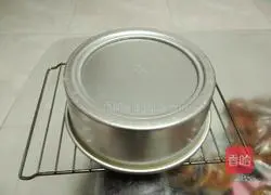 Illustration of how to make chiffon cake cake embryo 14