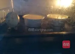 Oreo Salted Cream Drip Cake Recipe Illustration 8