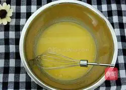 Illustration of how to make orange cake rolls 3