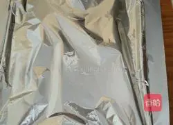 Illustration of how to make meat floss cake rolls 17