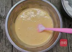 Illustration of how to make eight-inch chiffon cake 10