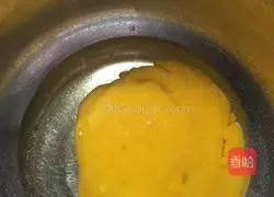 Illustration of how to make two-color cake rolls 3