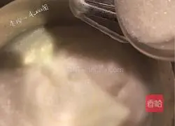 Illustration of how to make eight-inch chiffon cake 10