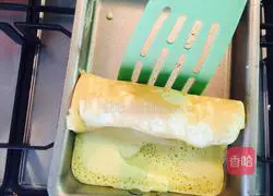 Two-color cake banana roll recipe illustration 7