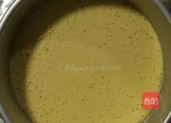 Illustration of how to make 8-inch chiffon cake 14