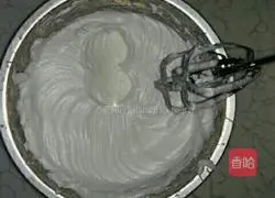 Illustration of how to make chiffon cake 3