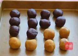 Illustration of how to make egg yolk cake 4