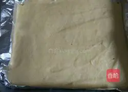 Illustration of how to make cream cake roll 6