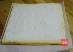 Illustration of how to make meat floss cake rolls 9