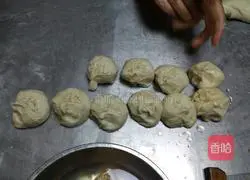 Illustration of how to make pancakes 8