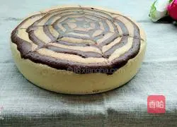 Illustration of how to make latte art chiffon cake 18