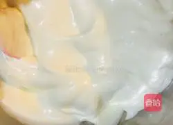 Illustration of how to make six-inch chiffon cake 12