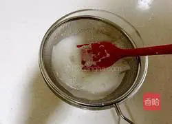 Illustration of how to make walnut pudding 8