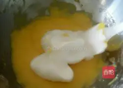 Raisin Chiffon Cake Recipe Illustration 12