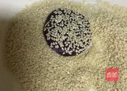 Illustration of how to make purple sweet potato cakes 5