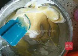 Illustration of how to make 6-inch chiffon cake 8