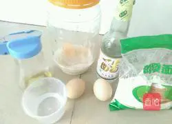 Illustration of how to make six-inch chiffon cake 1