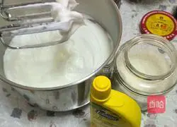 Illustration of how to make coffee wine cake rolls 6