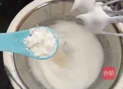 Coconut chiffon cake 6-inch recipe illustration 8