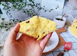 Illustration of how to make cranberry hollow chiffon cake 12