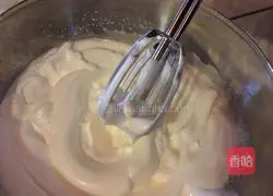 Illustration of how to make cream hand-rolled cake 7