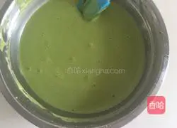 Illustration of how to make eight-inch chiffon cake 7