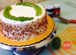 Illustration of how to make homemade eight-inch chiffon birthday cake 2