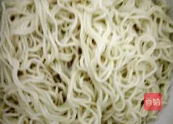 Illustration of how to make light cabbage pancake noodles (rice cooker version) 4