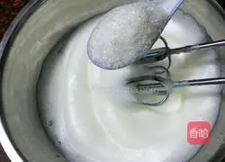 Illustration of how to make original chiffon cake 7