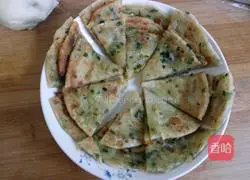 Illustration of how to make scallion pancakes 8