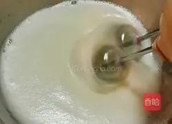 Illustration of how to make original cake roll 2