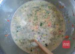 Illustration of how to make carrot and egg pancakes 6