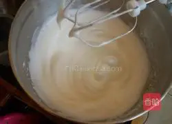 Illustration of how to make matcha cake roll 9