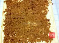 Illustration of how to make meat floss cake rolls 17