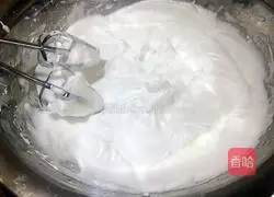 Illustration of how to make eight-inch chiffon cake 9