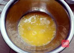 Illustration of how to make chiffon cake (eight inches) 3