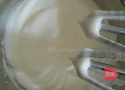 Chiffon Cake Recipe Illustration 6