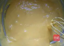 Illustration of how to make meat floss cake rolls 4