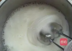 Cow pattern cake roll.Recipe 7