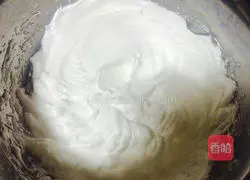 Cake roll.Illustration of how to make it 2