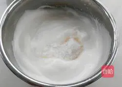 Illustration of how to make eight-inch cocoa chiffon cake 8