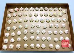 Illustration of how to make rainbow meringue 14