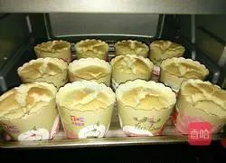 Chiffon Cupcake Recipe Illustration 8