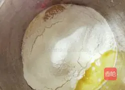 Illustration of how to make chiffon cake 3