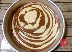 Zebra pattern chiffon cake (eight-inch) recipe illustration 17