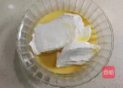 Illustration of making glutinous rice flour striped chiffon cake 6